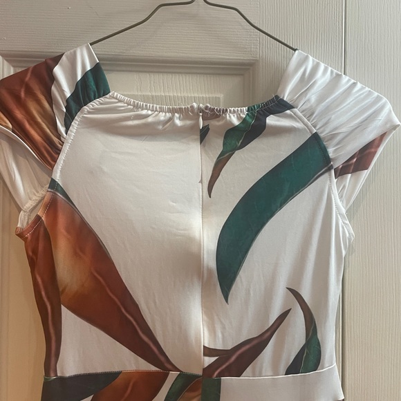 Chic Me White Floral Jumper Size Medium - Picture 8 of 15